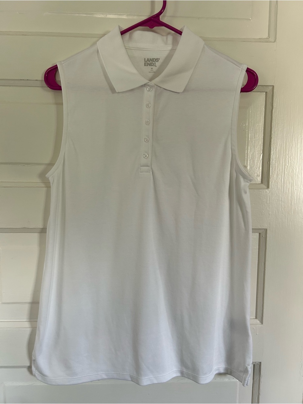 NWOT Lands' End White Sleeveless Polo Top w/Button Close. Size Medium